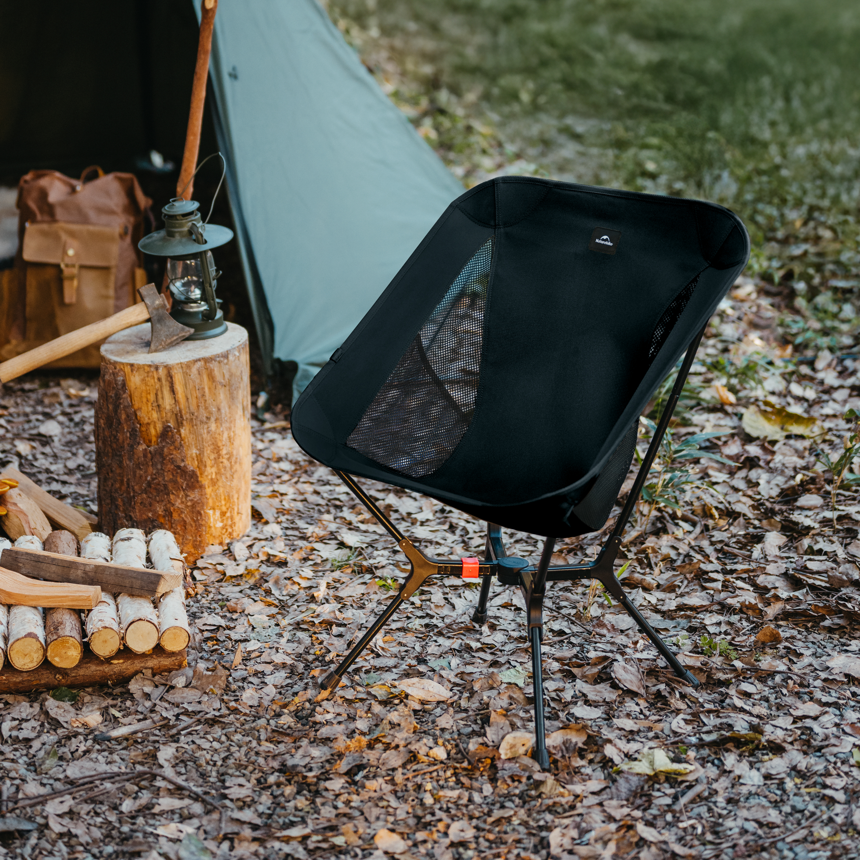 Naturehike rýchlorozkladacia ultraľahká stolička Snap 1300g - čierna